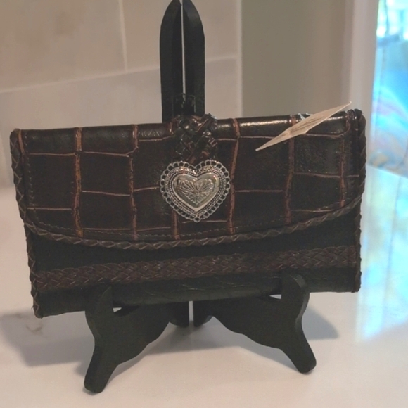 Texas Leather Manufacturing Handbags - Texas Leather Trifold Wallet. NWT